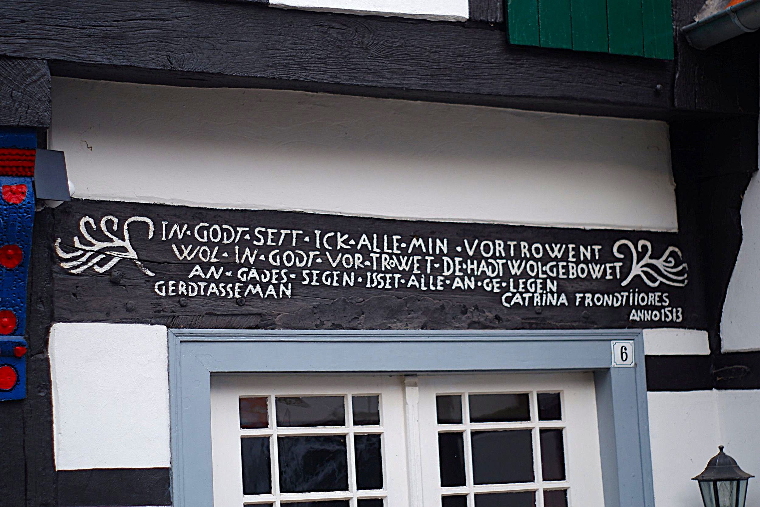 232689_3f4ed4780c.jpg
